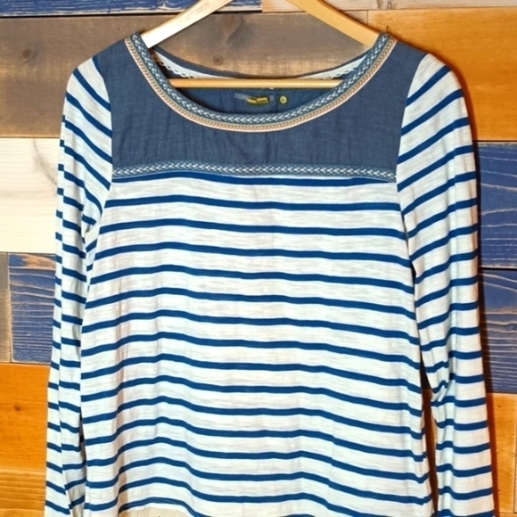 Anthropologie long sleeve top Little Yellow Button M - Picture 2 of 8